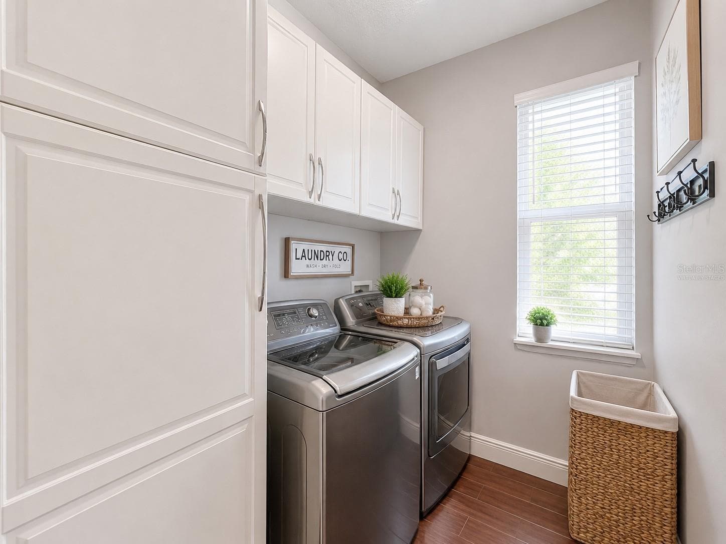 Virtually staged - 1756 BRANCHWATER TRL, ORLANDO