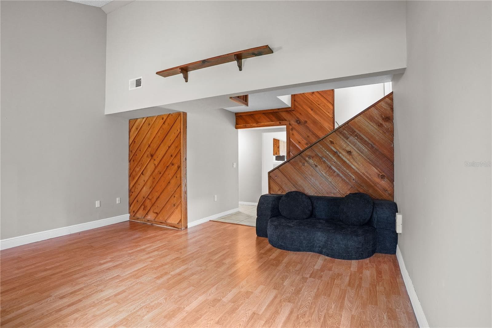 Single Family Residence at 214 PEMBROOK PL, LONGWOOD, photo 13 of 46