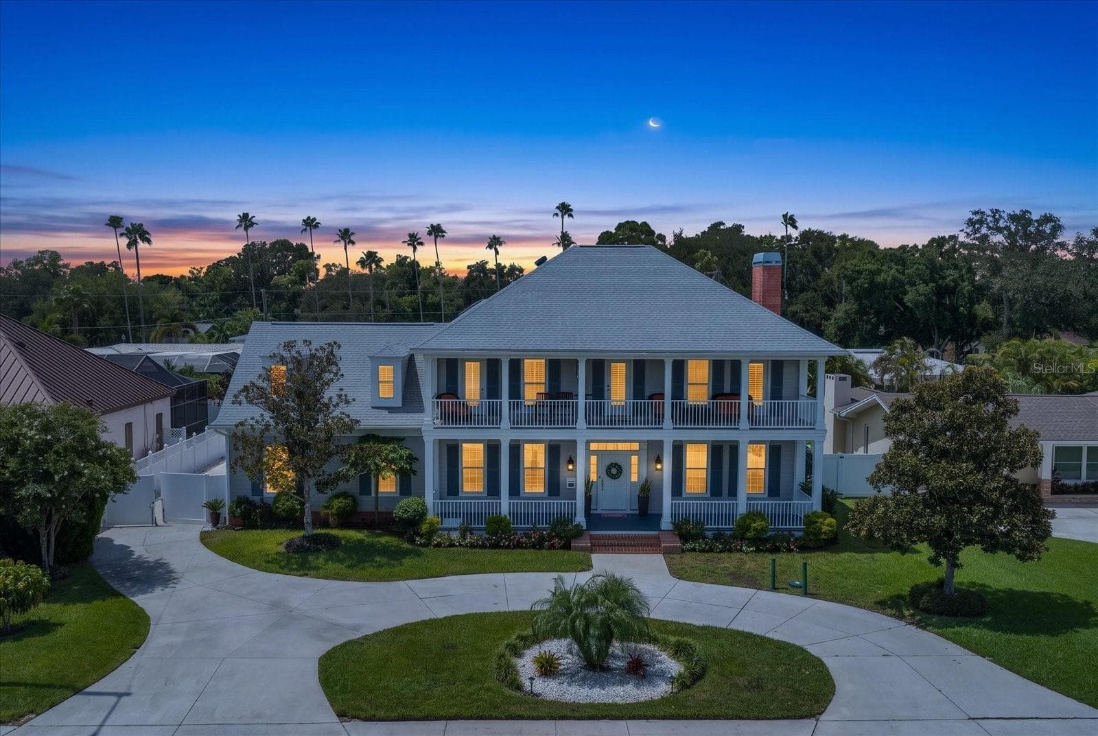 1322 GOLF VIEW DR