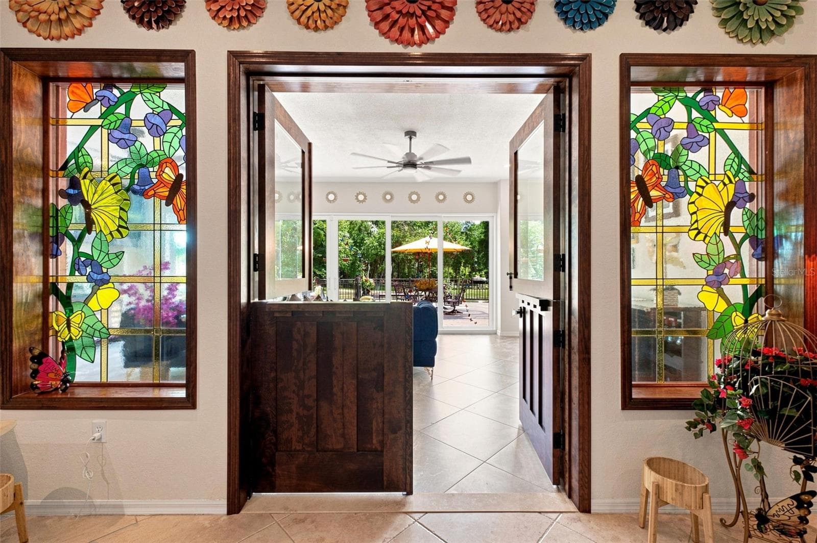 custom stained glass windows - 22259 SKYVIEW CIR, BROOKSVILLE