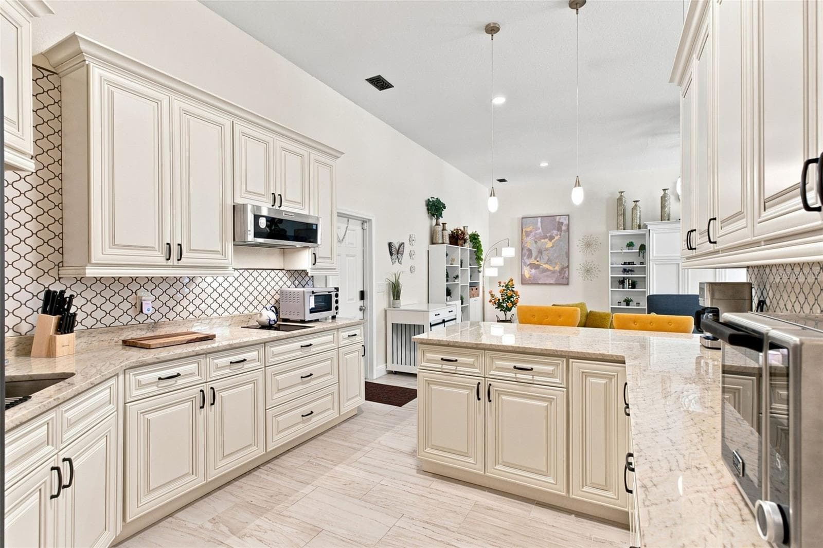 in-law kicthen - 22259 SKYVIEW CIR, BROOKSVILLE