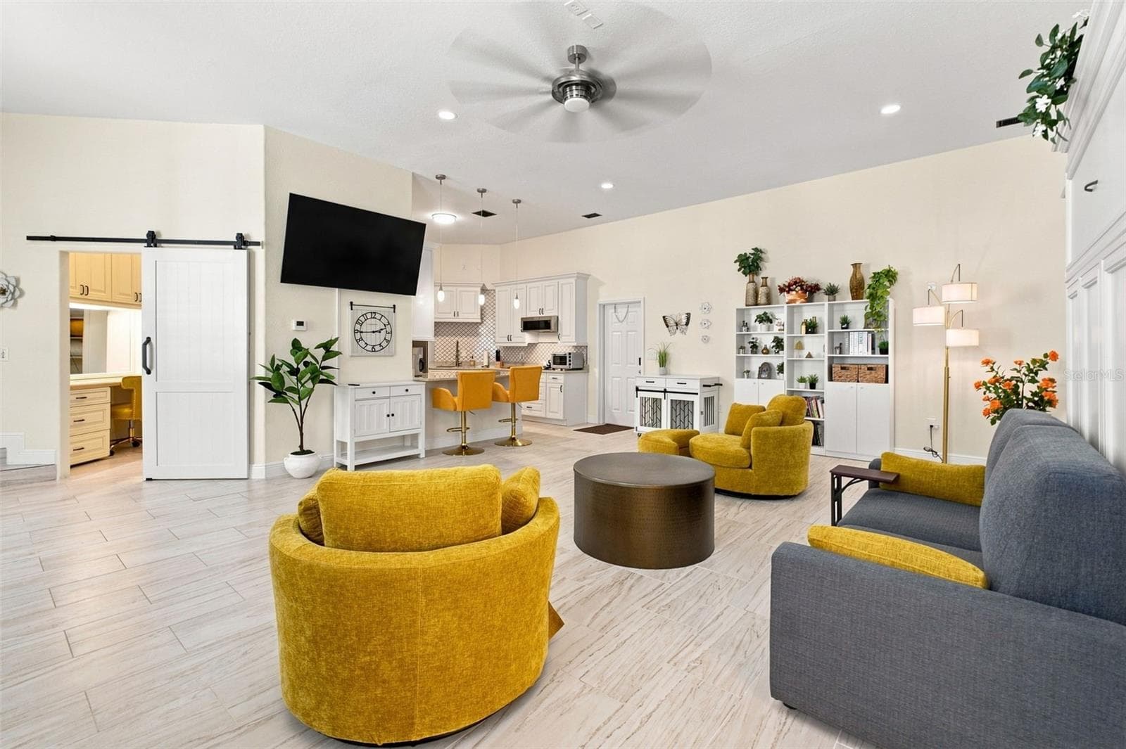 in-law suite - 22259 SKYVIEW CIR, BROOKSVILLE