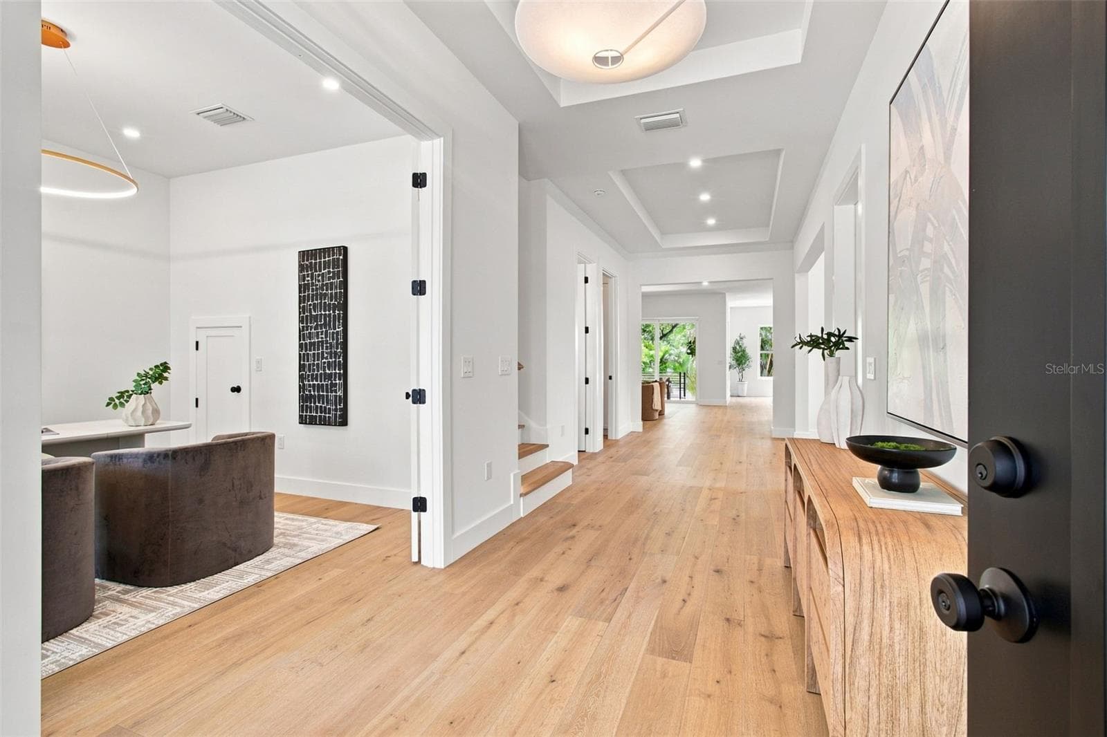 Single Family Residence at 3609 S GARDENIA AVE, TAMPA, photo 5 of 82