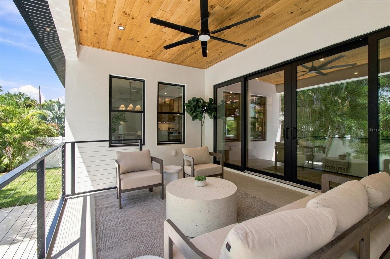 Single Family Residence at 3609 S GARDENIA AVE, TAMPA, photo 73 of 82