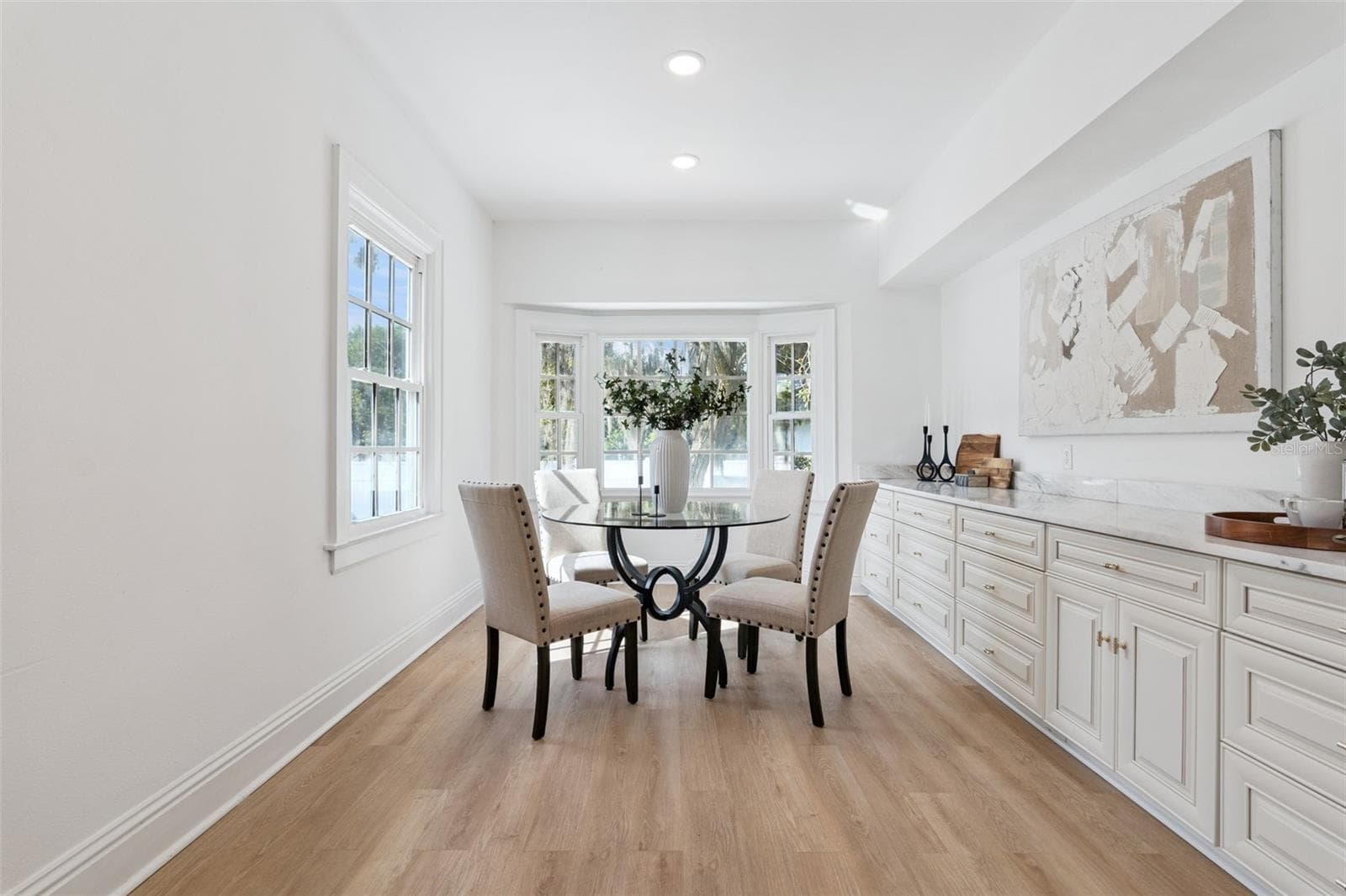 Dinette - 5240 ALLEMAN DR, ORLANDO