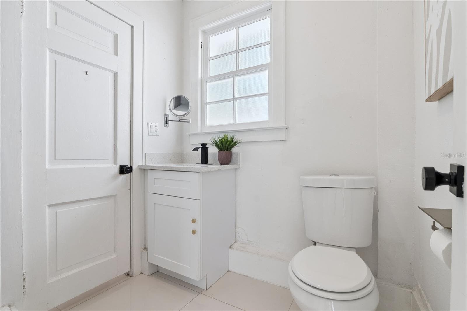 Guest House Bathroom - 5240 ALLEMAN DR, ORLANDO