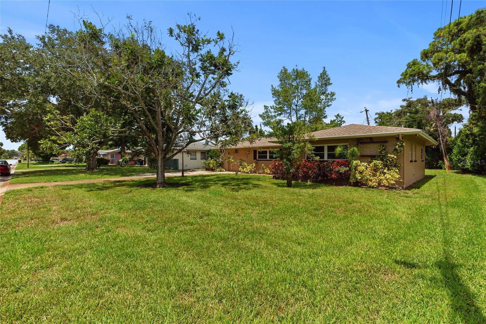 Single Family Residence at 1225 63RD AVE S, ST PETERSBURG, photo 4 of 31