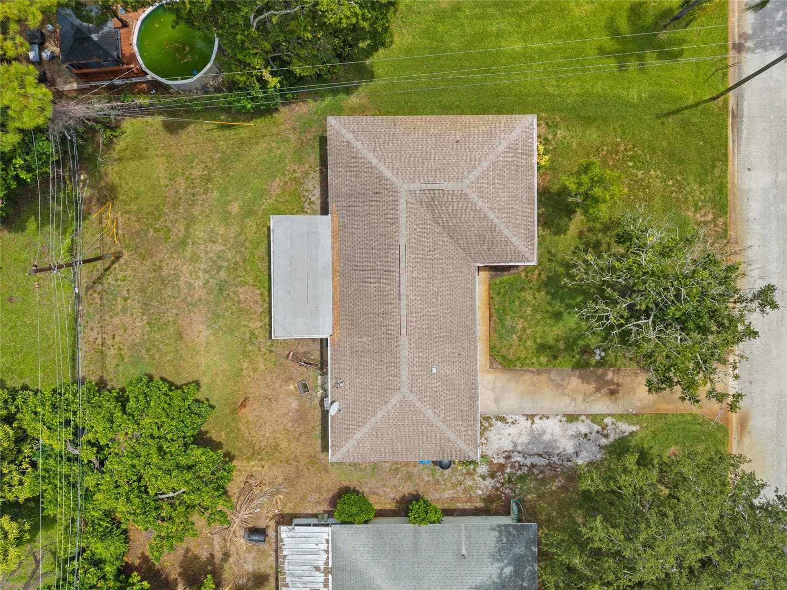 Single Family Residence at 1225 63RD AVE S, ST PETERSBURG, photo 29 of 31