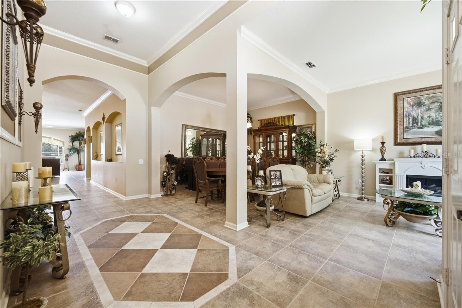 Single Family Residence at 25843 RISEN STAR DR, WESLEY CHAPEL, photo 4 of 57