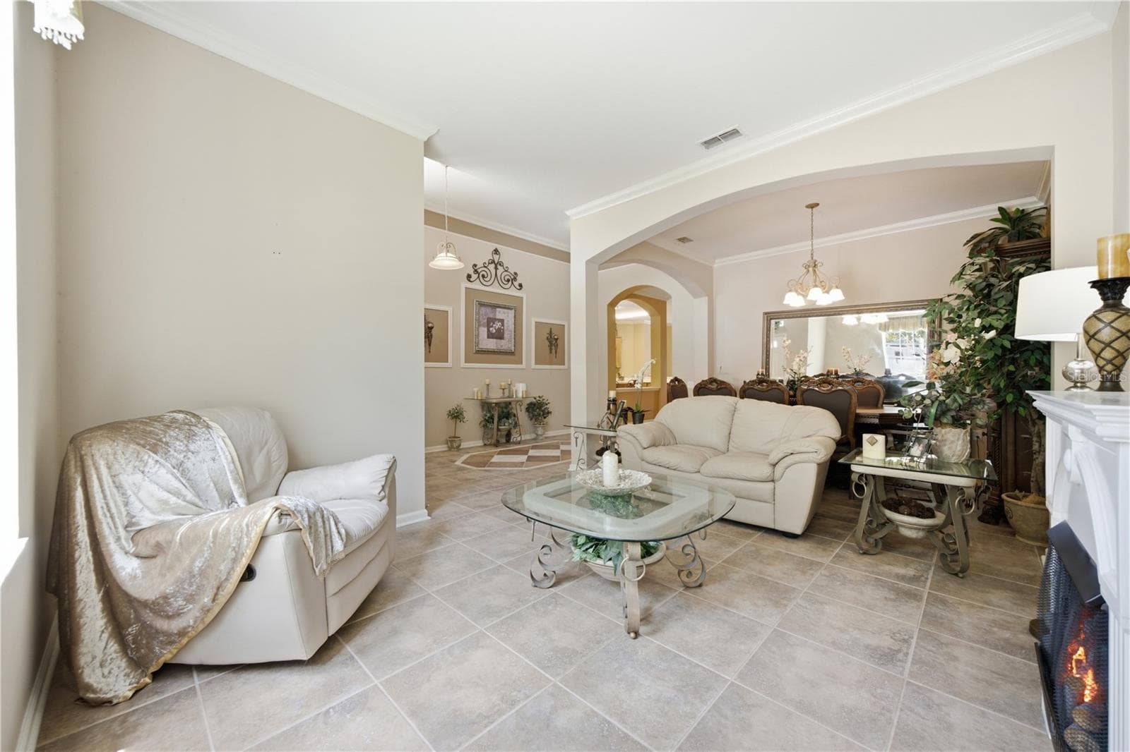 Single Family Residence at 25843 RISEN STAR DR, WESLEY CHAPEL, photo 7 of 57