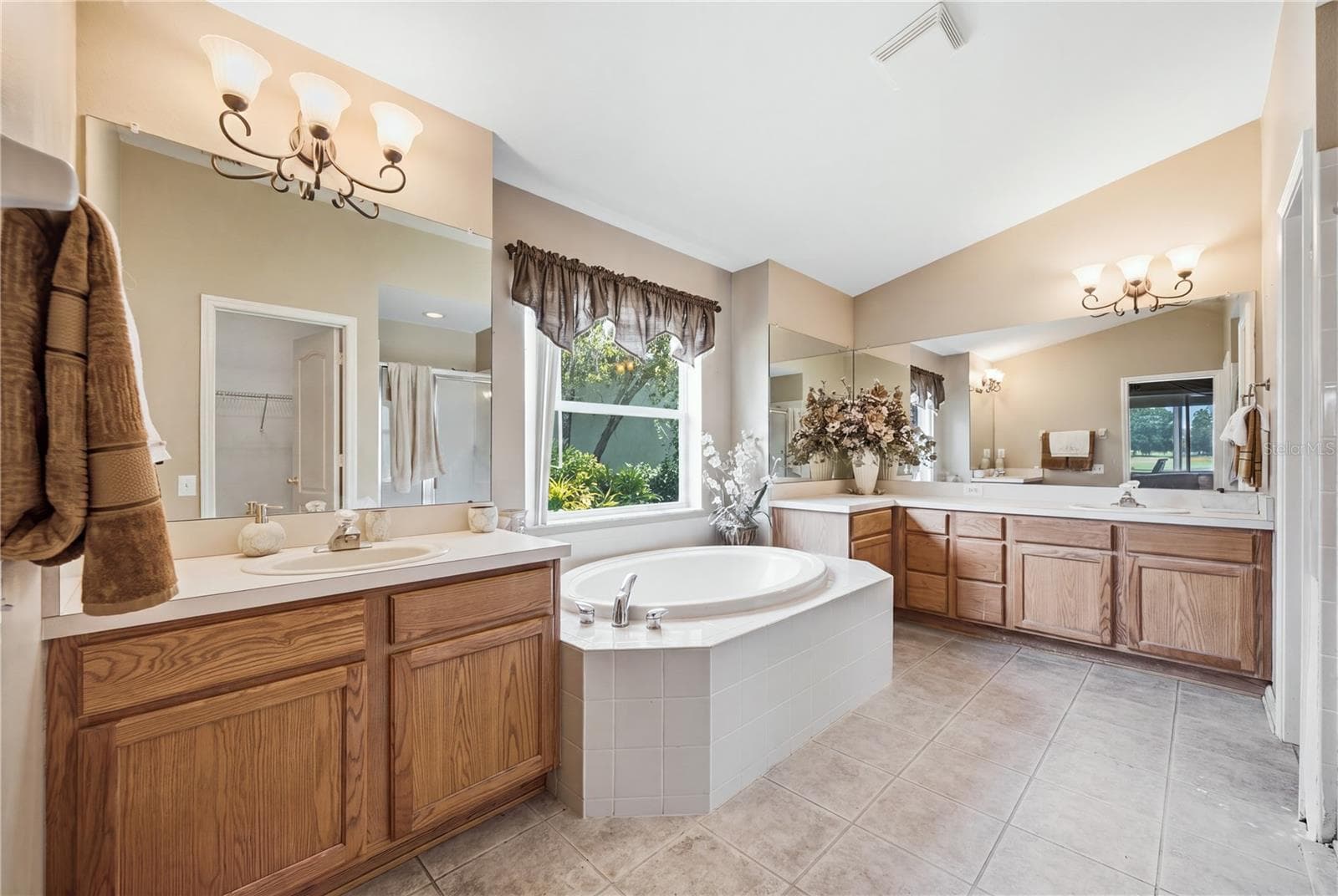Single Family Residence at 25843 RISEN STAR DR, WESLEY CHAPEL, photo 18 of 57