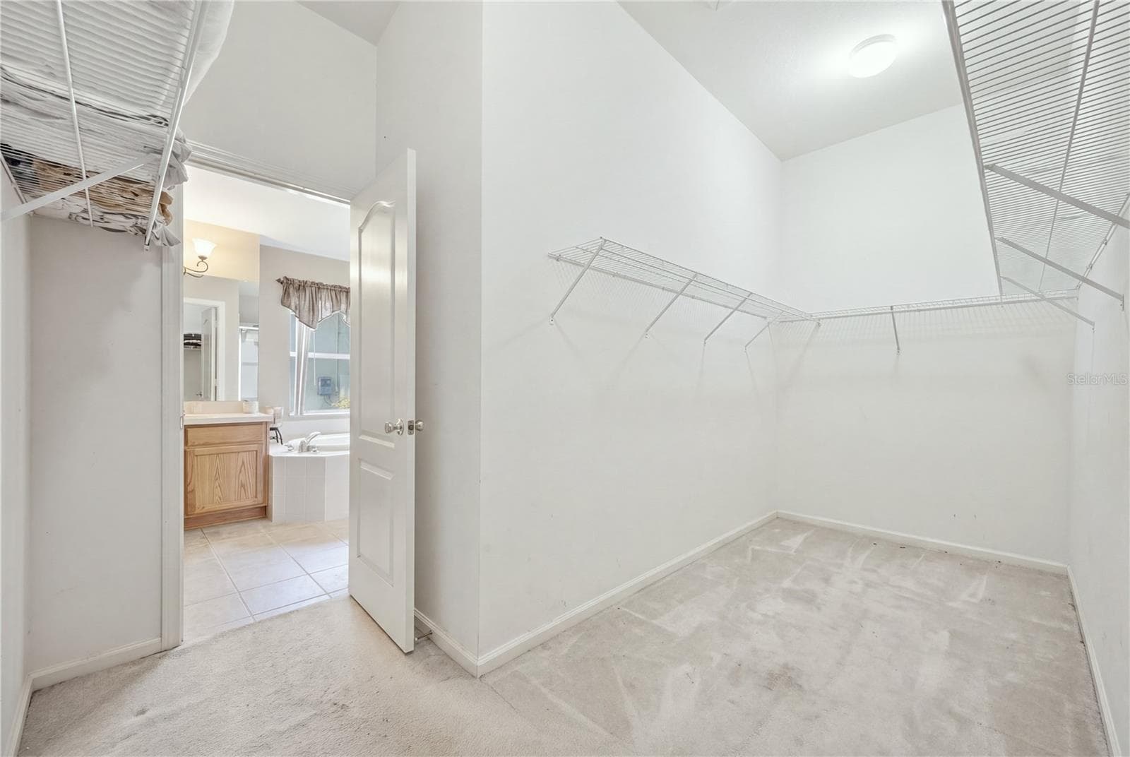 Single Family Residence at 25843 RISEN STAR DR, WESLEY CHAPEL, photo 21 of 57