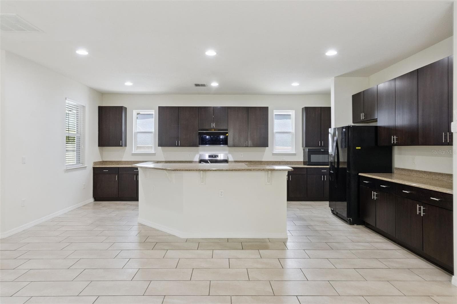 Single Family Residence at 14741 SNOWY EGRET ST, WINTER GARDEN, photo 9 of 81