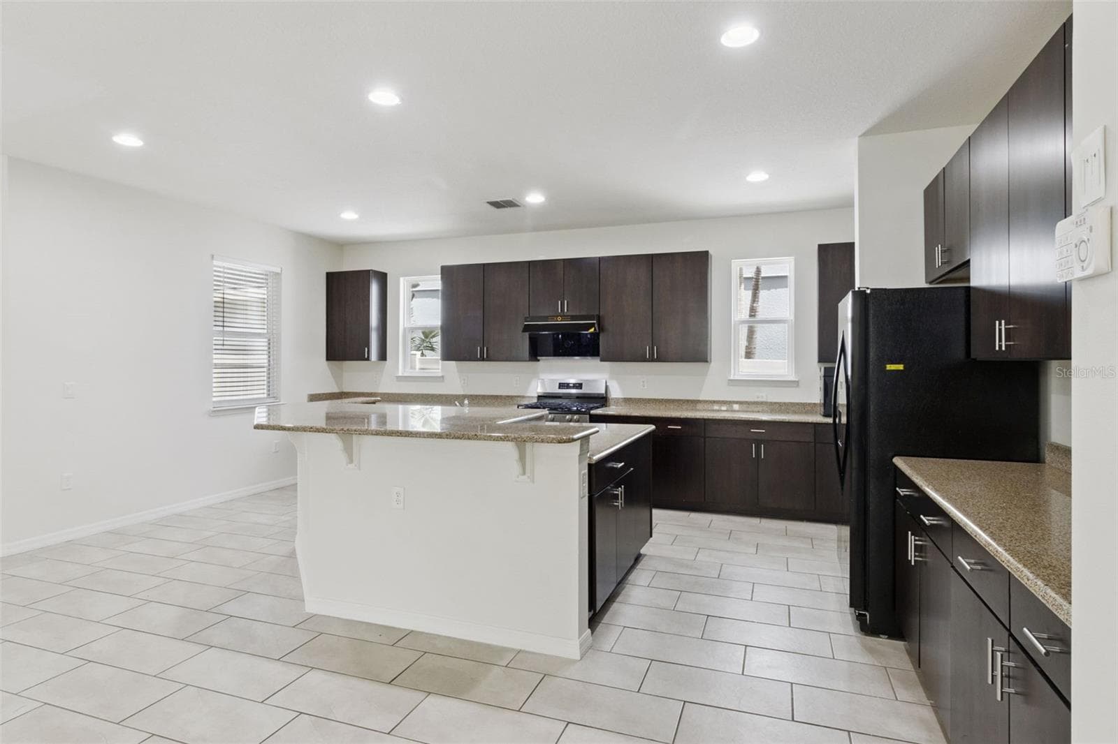 Single Family Residence at 14741 SNOWY EGRET ST, WINTER GARDEN, photo 10 of 81
