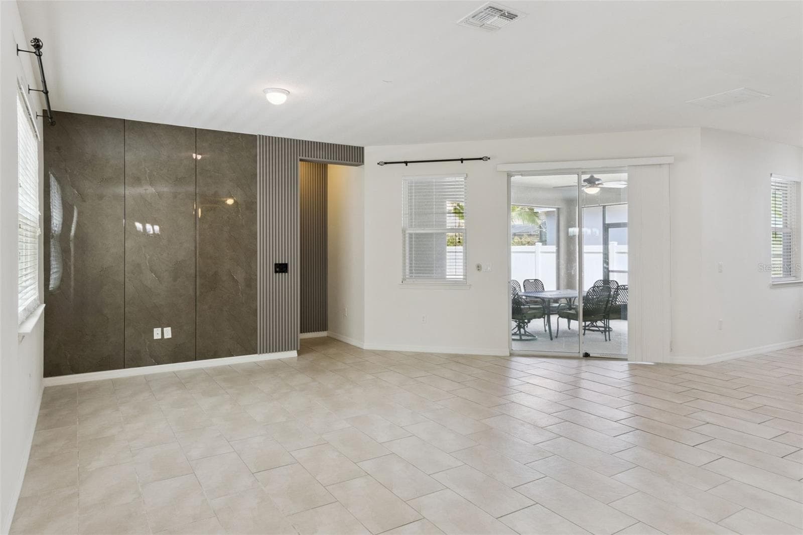 Single Family Residence at 14741 SNOWY EGRET ST, WINTER GARDEN, photo 17 of 81