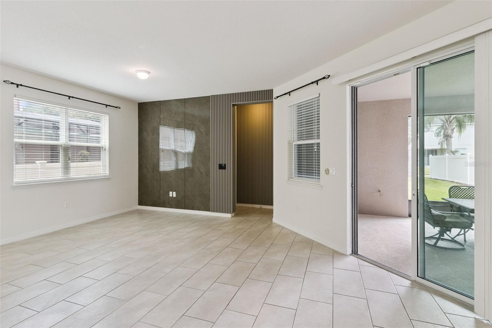 Single Family Residence at 14741 SNOWY EGRET ST, WINTER GARDEN, photo 18 of 81