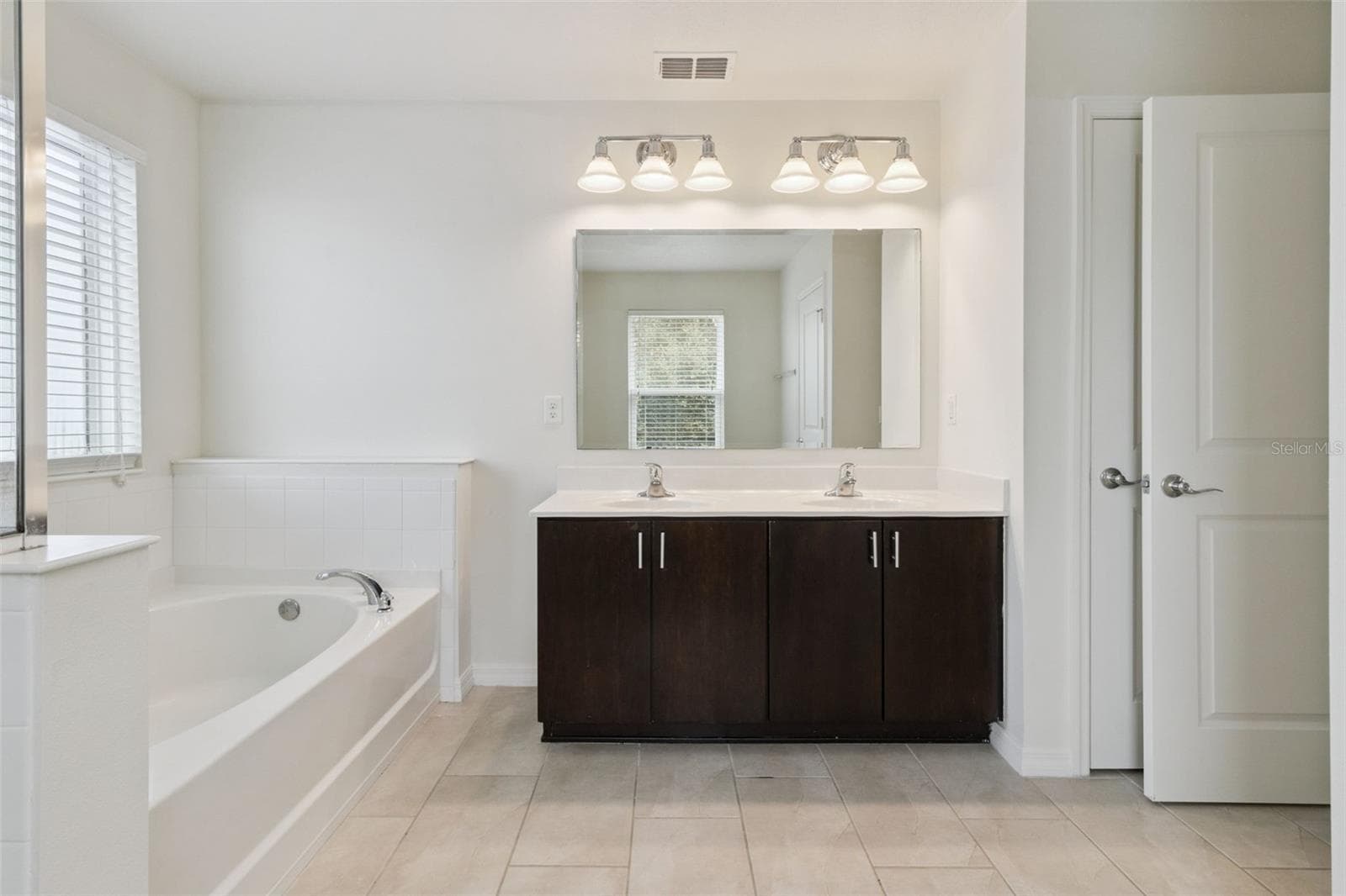 Single Family Residence at 14741 SNOWY EGRET ST, WINTER GARDEN, photo 38 of 81