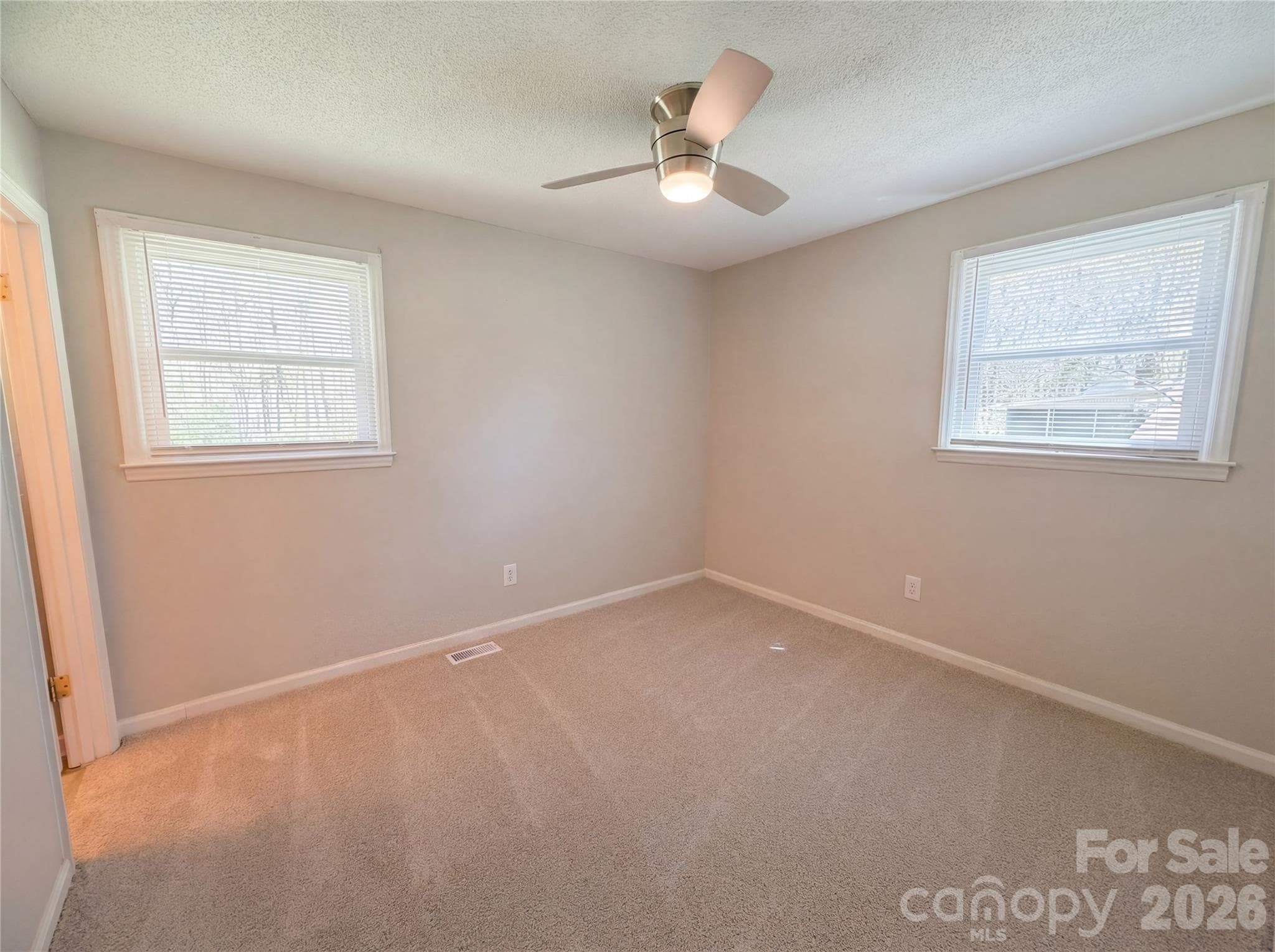 Single Family Residence at 4402 Ginger Drive, Gastonia, photo 4 of 17