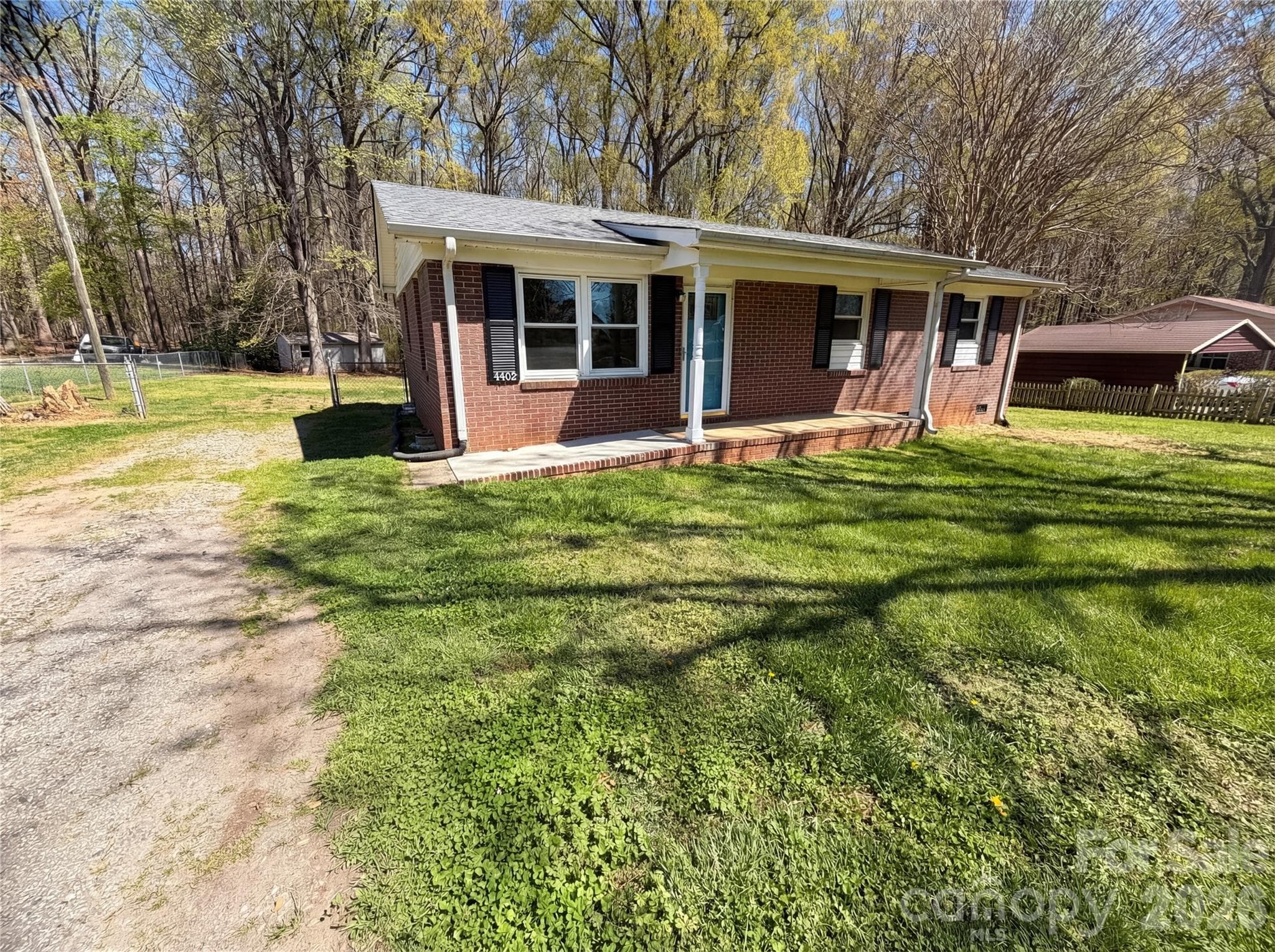 Single Family Residence at 4402 Ginger Drive, Gastonia, photo 6 of 17