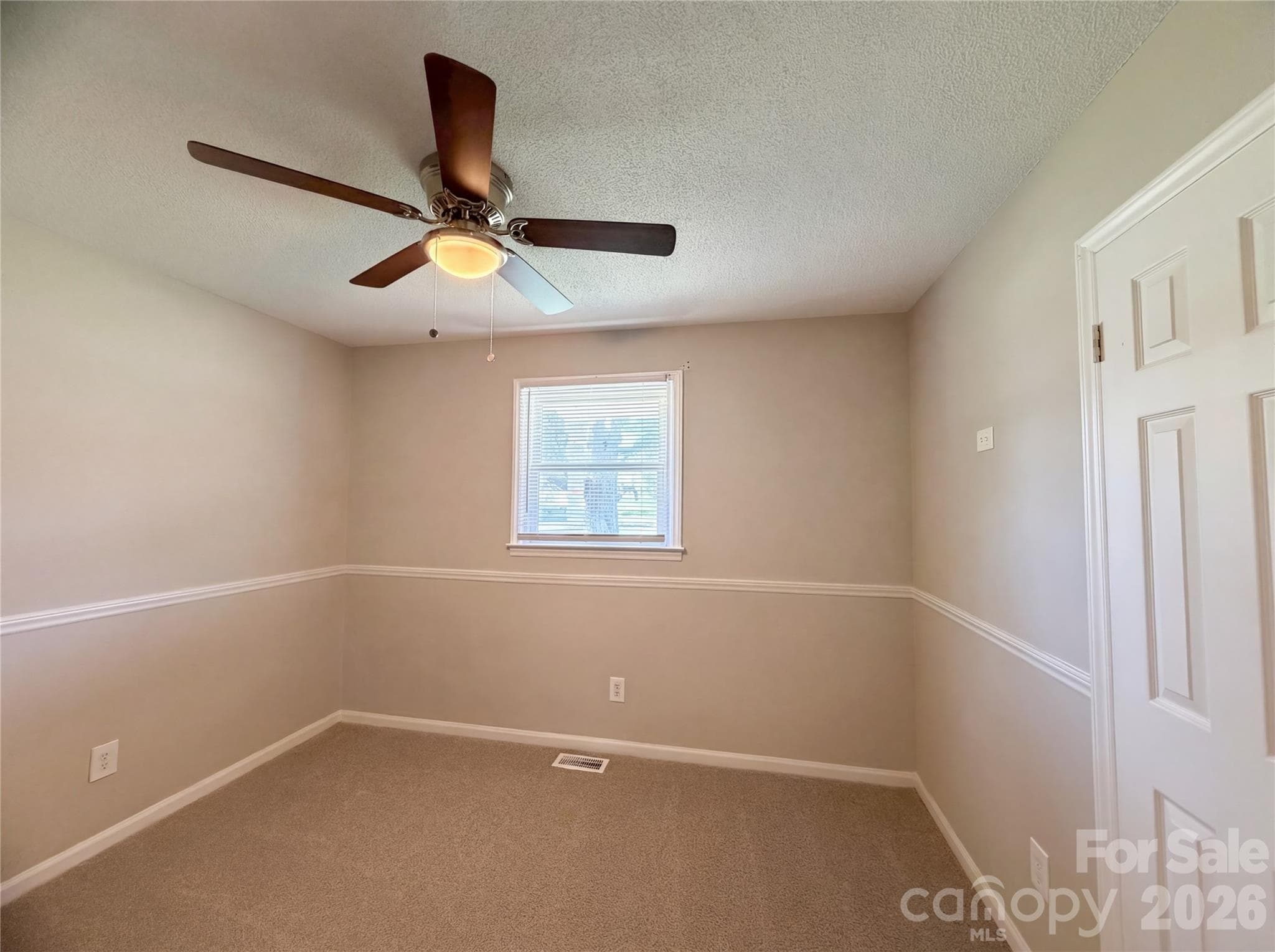 Single Family Residence at 4402 Ginger Drive, Gastonia, photo 13 of 17