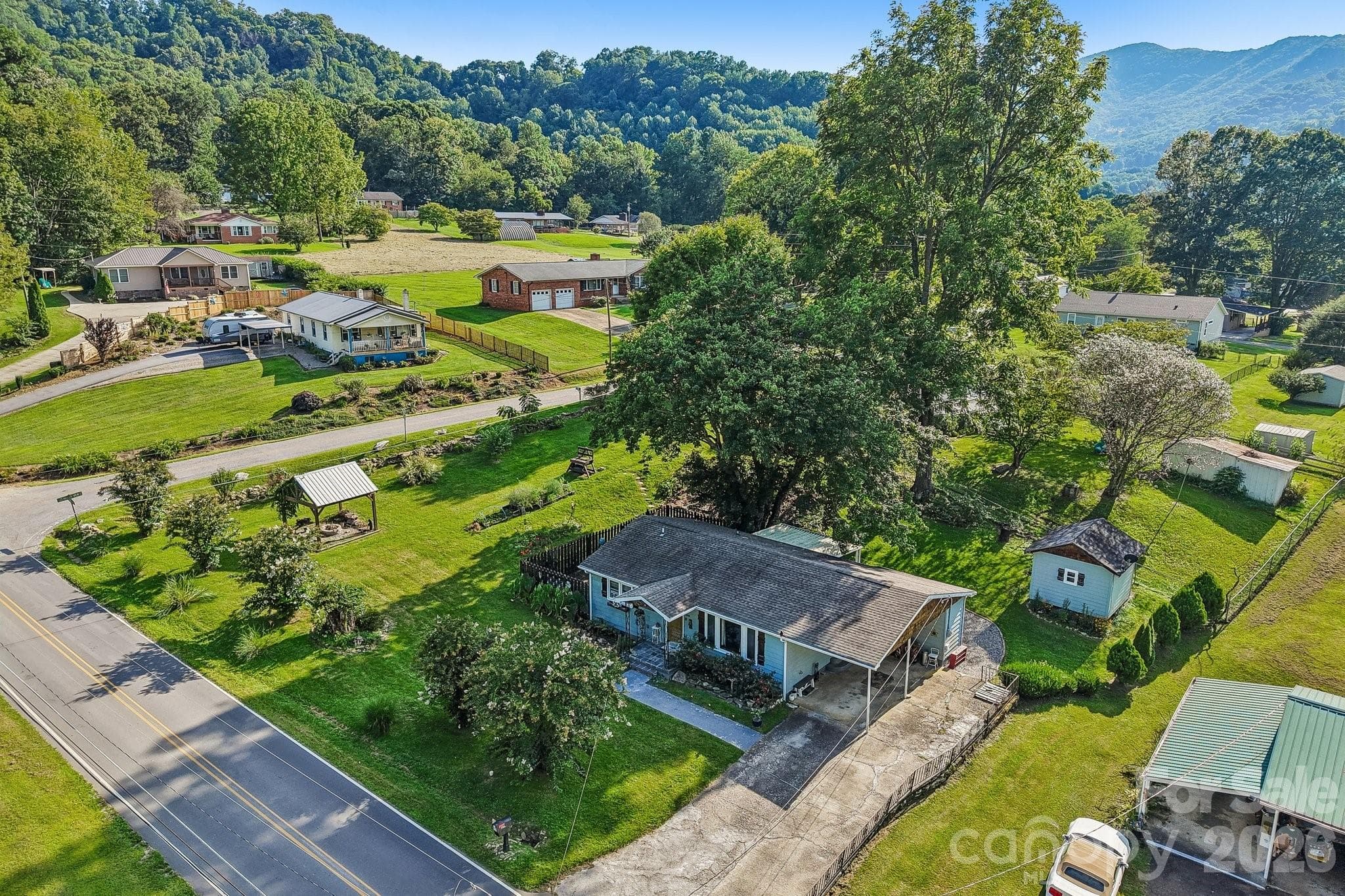 Single Family Residence at 550 Lickstone Road, Waynesville, photo 3 of 47