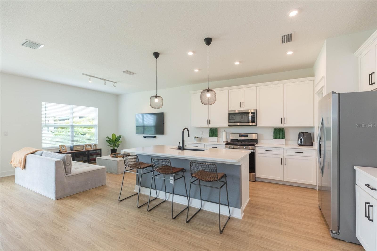 Single Family Residence at 7122 ESTERO CT, APOLLO BEACH, photo 16 of 63