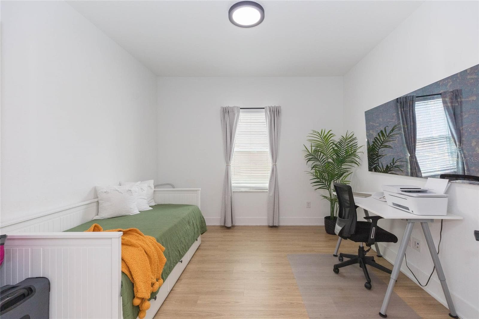 Office/Den - 7122 ESTERO CT, APOLLO BEACH