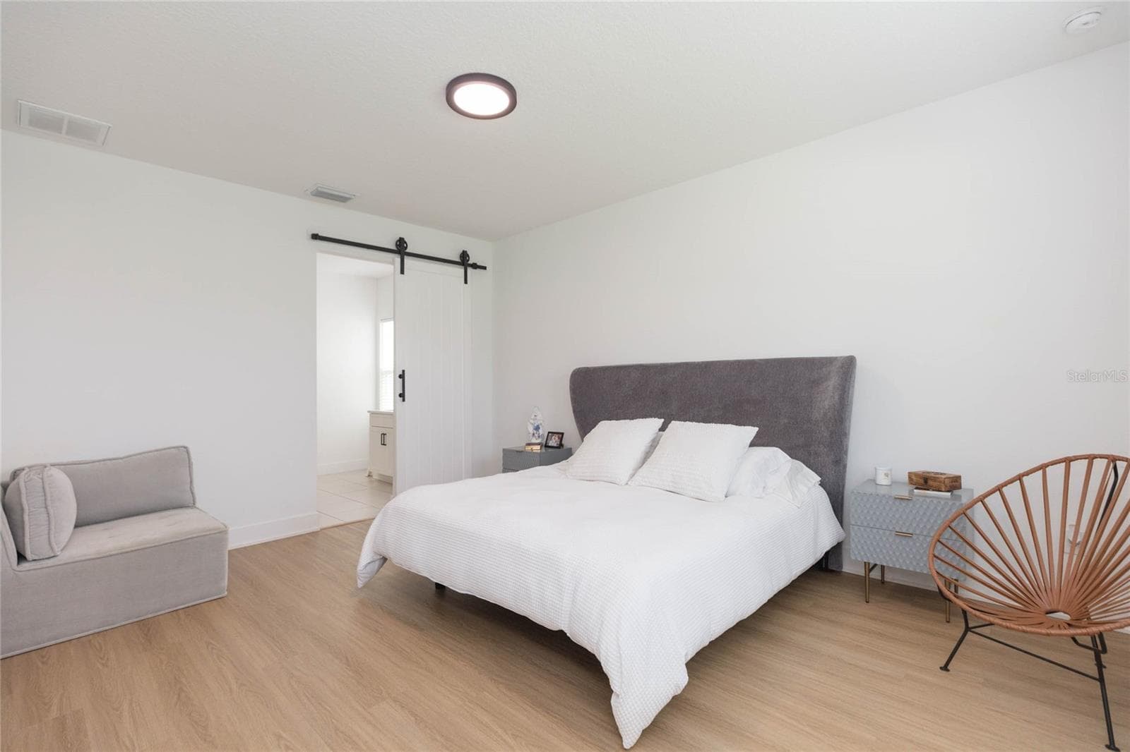 Primary Suite - 7122 ESTERO CT, APOLLO BEACH