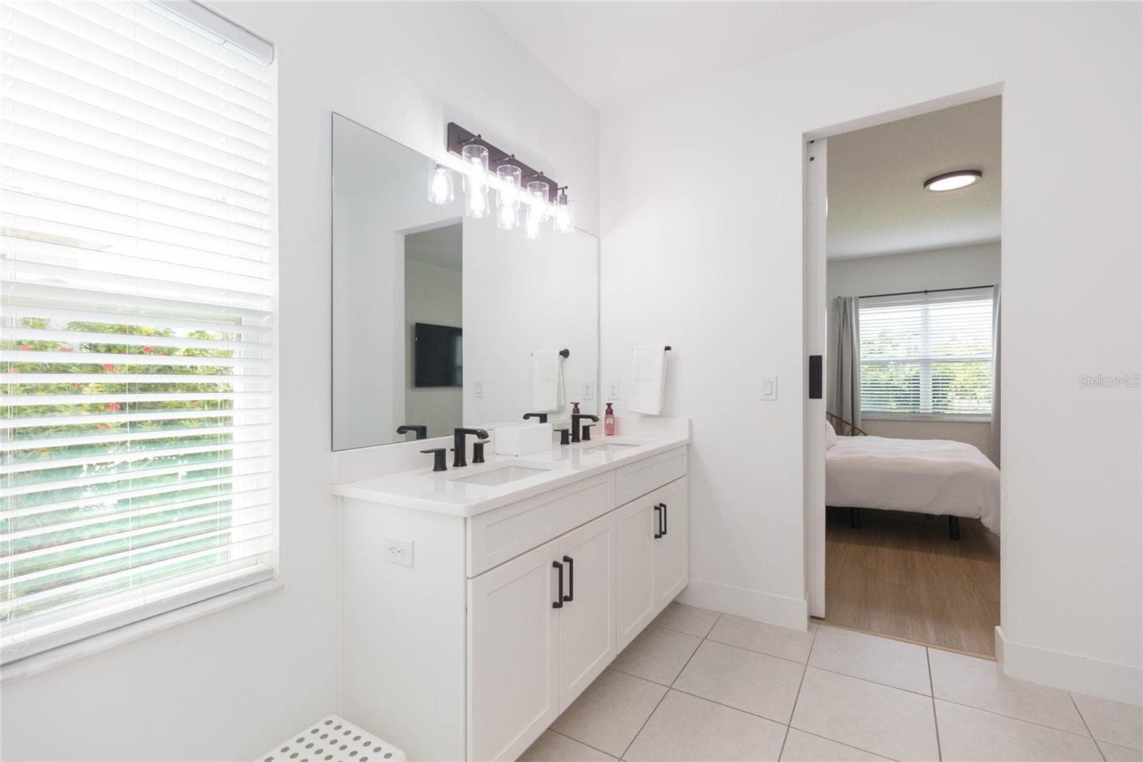 Single Family Residence at 7122 ESTERO CT, APOLLO BEACH, photo 37 of 63