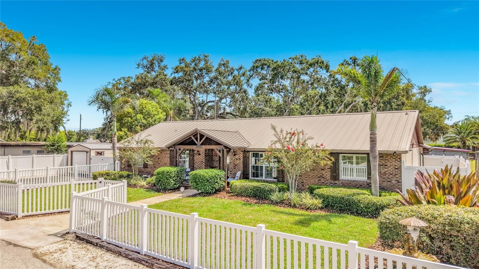 Single Family Residence at 4627 CANARY ST, ORLANDO, photo 5 of 65