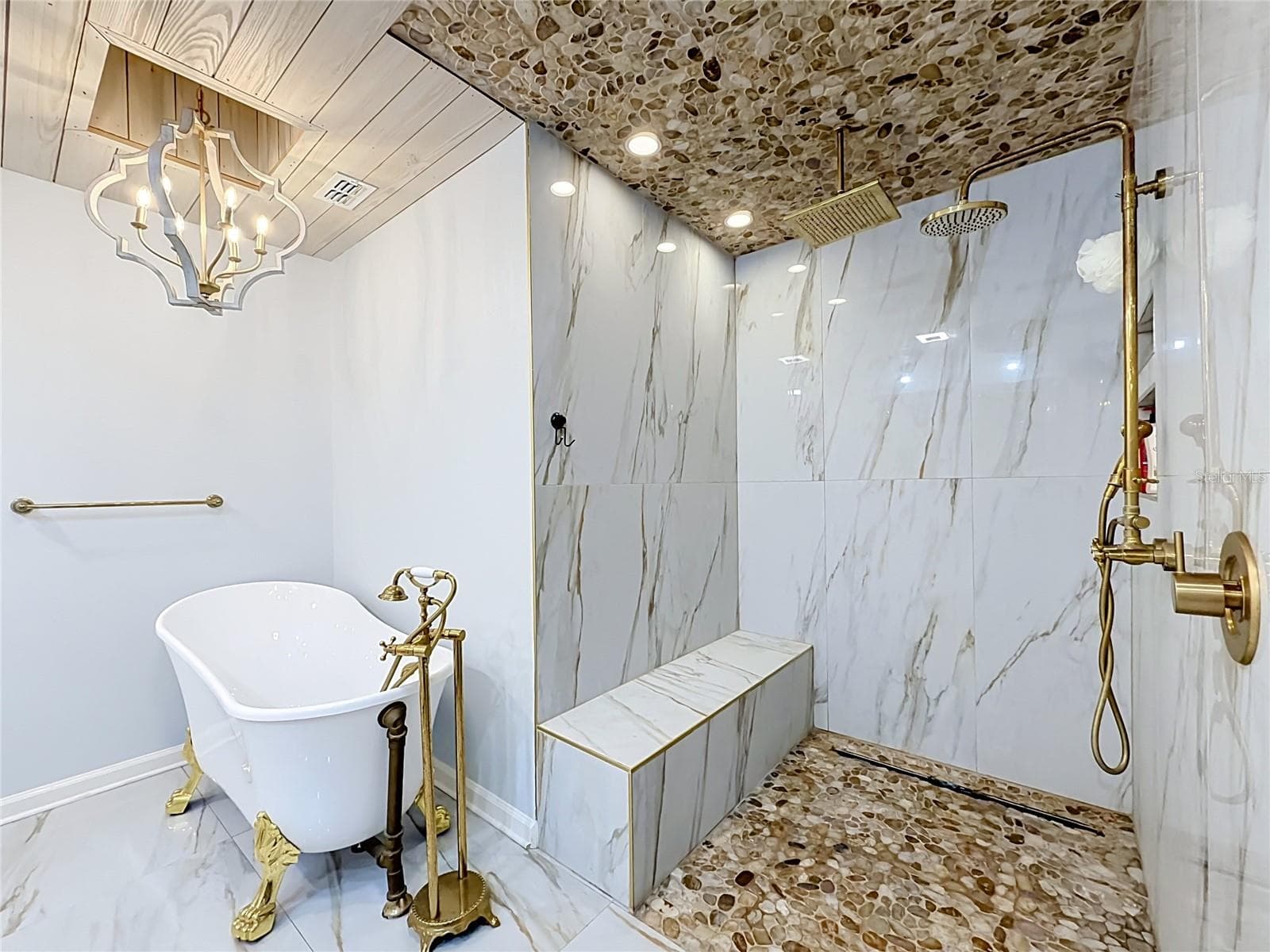 Primary bathroom - 4627 CANARY ST, ORLANDO