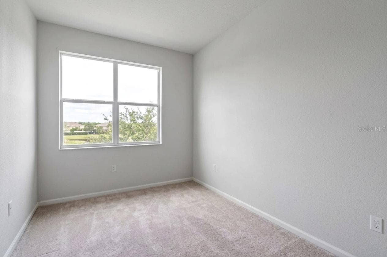 Private office with door - 16021 CHAMPLAIN ST, CLERMONT