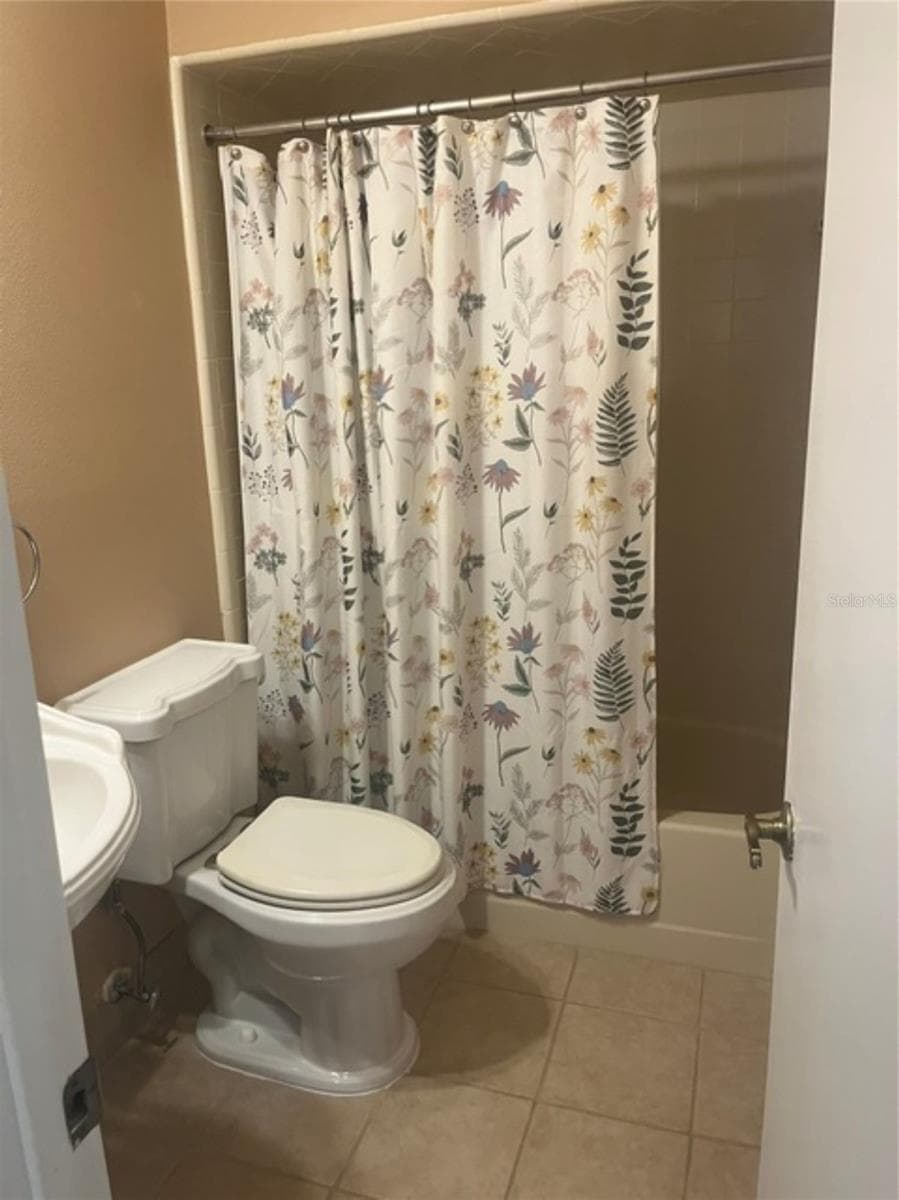 Townhouse at 15 COVE LN, EUSTIS, photo 7 of 12