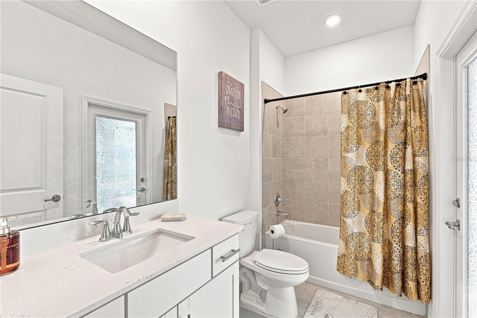 Single Family Residence at 11330 BURGUNDY DR, VENICE, photo 21 of 30