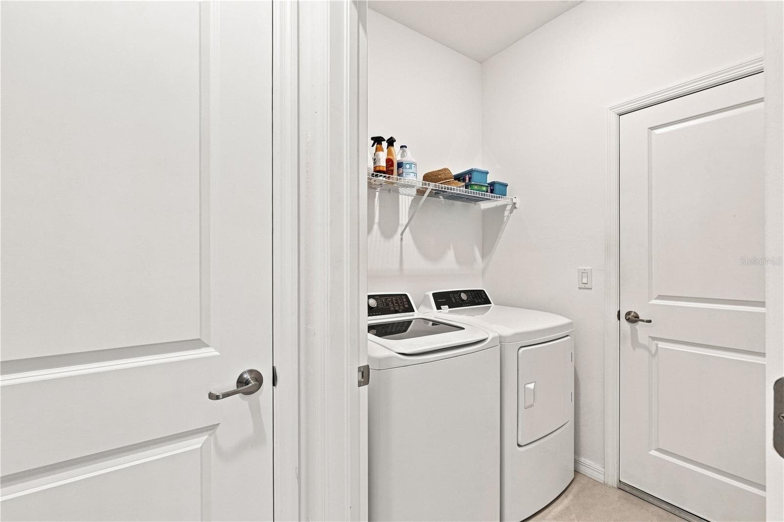 Single Family Residence at 11330 BURGUNDY DR, VENICE, photo 25 of 30