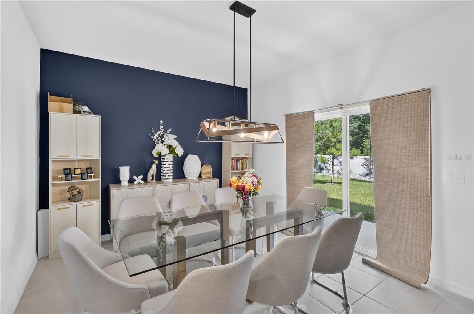 Upgraded chandelier - 36227 JOSEPH BLAKE ST, ZEPHYRHILLS