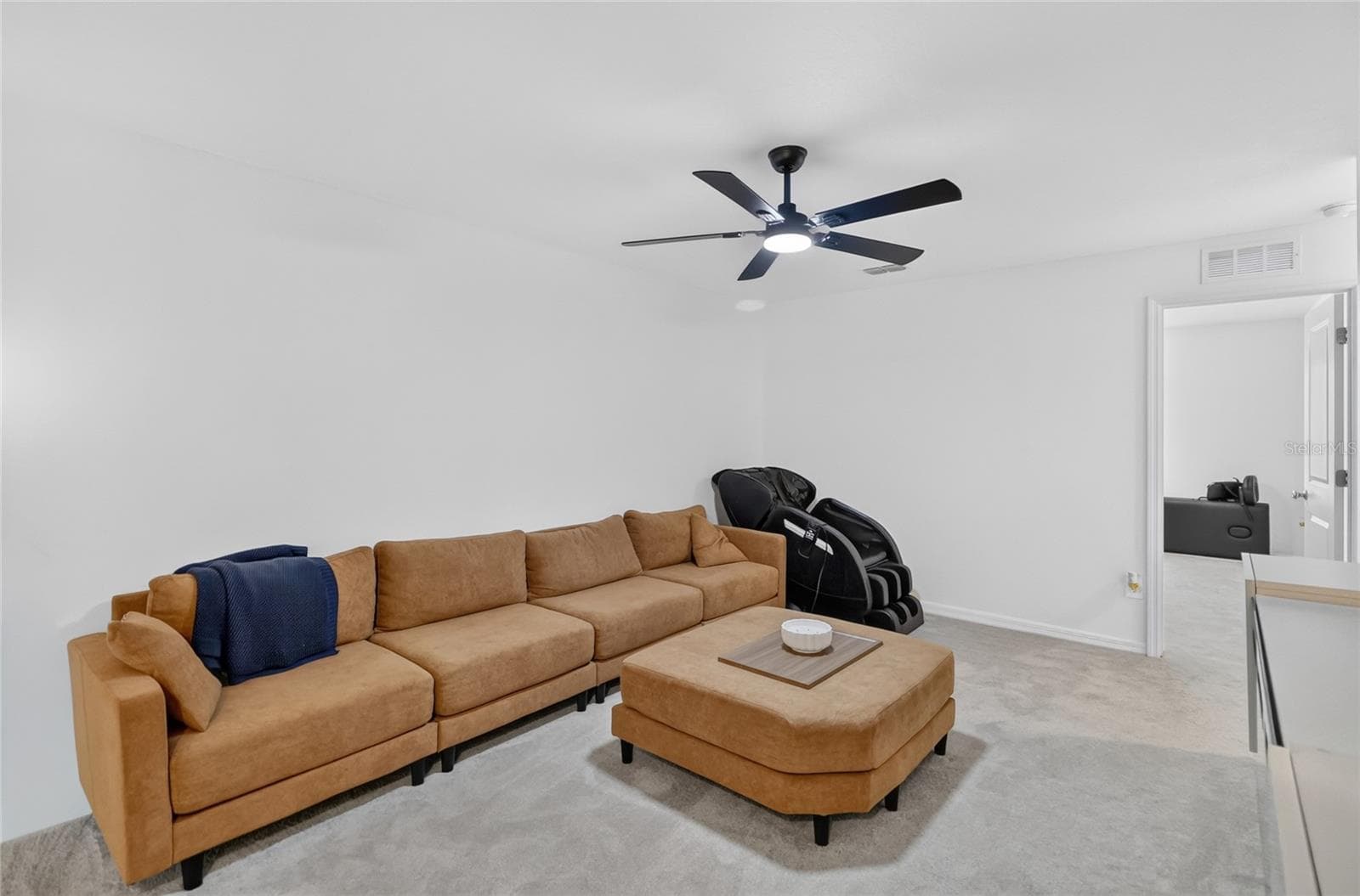 Ceiling fan added by owner - 36227 JOSEPH BLAKE ST, ZEPHYRHILLS