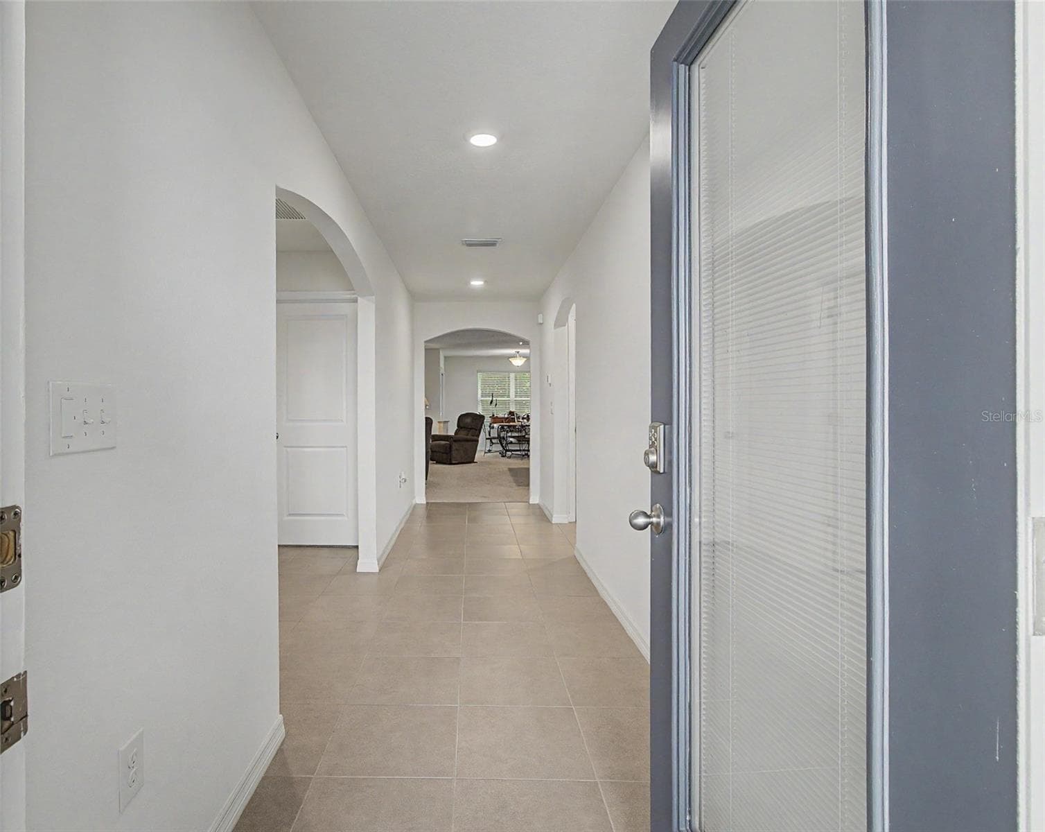 ENTRY FOYER - 25199 NW 8TH RD, NEWBERRY