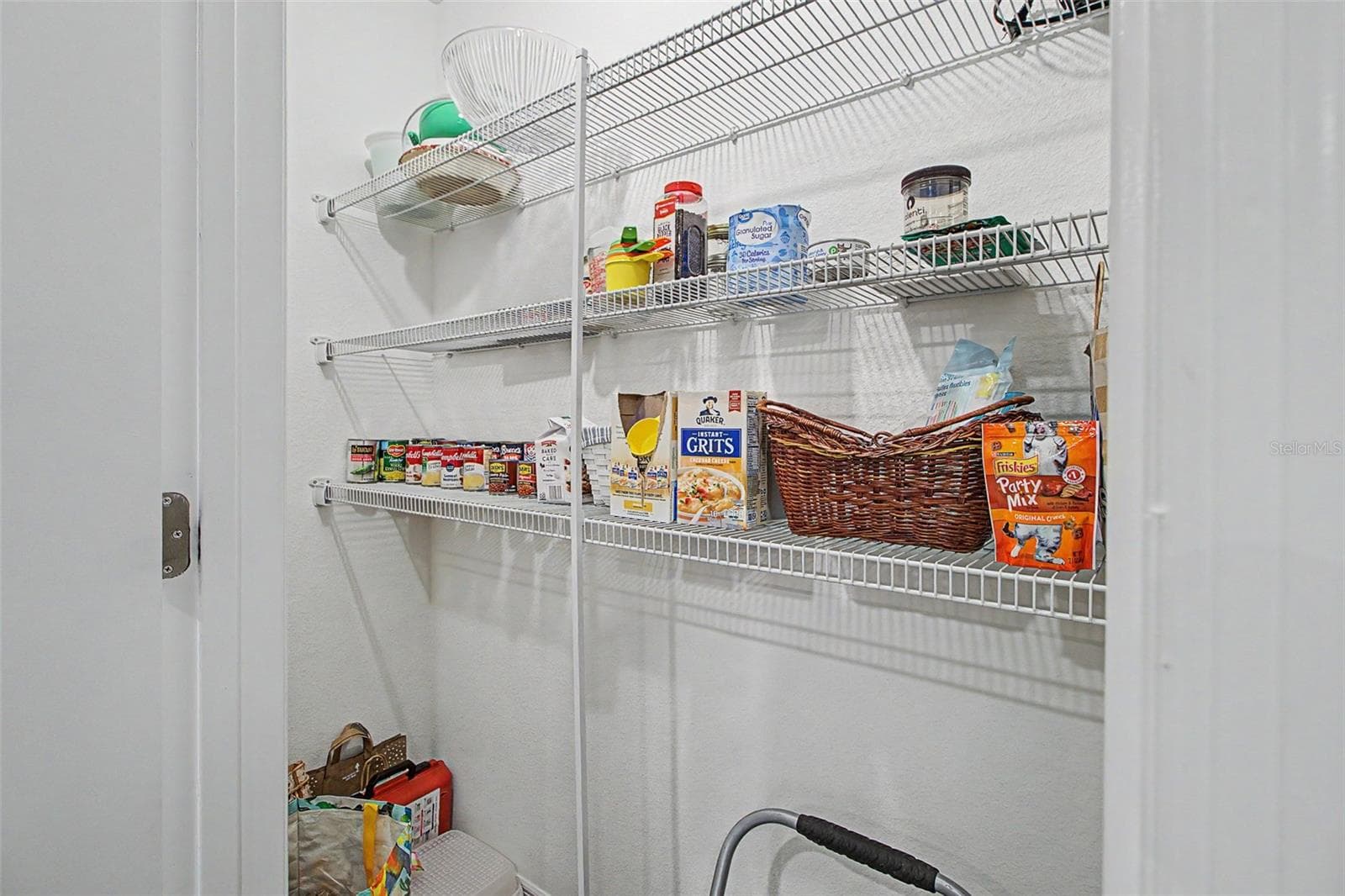 PANTRY - 25199 NW 8TH RD, NEWBERRY