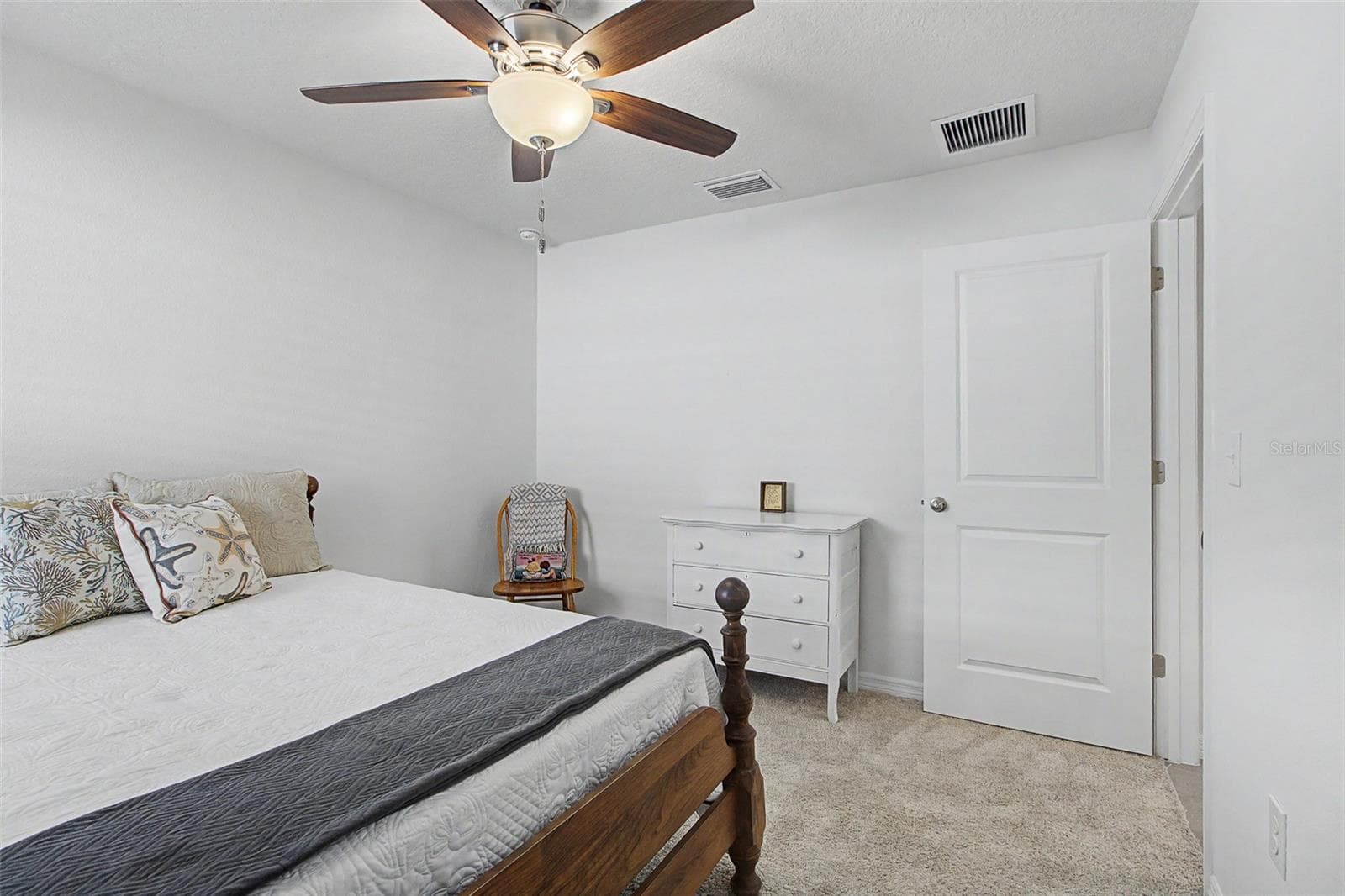 PRIMARY BEDROOM - 25199 NW 8TH RD, NEWBERRY