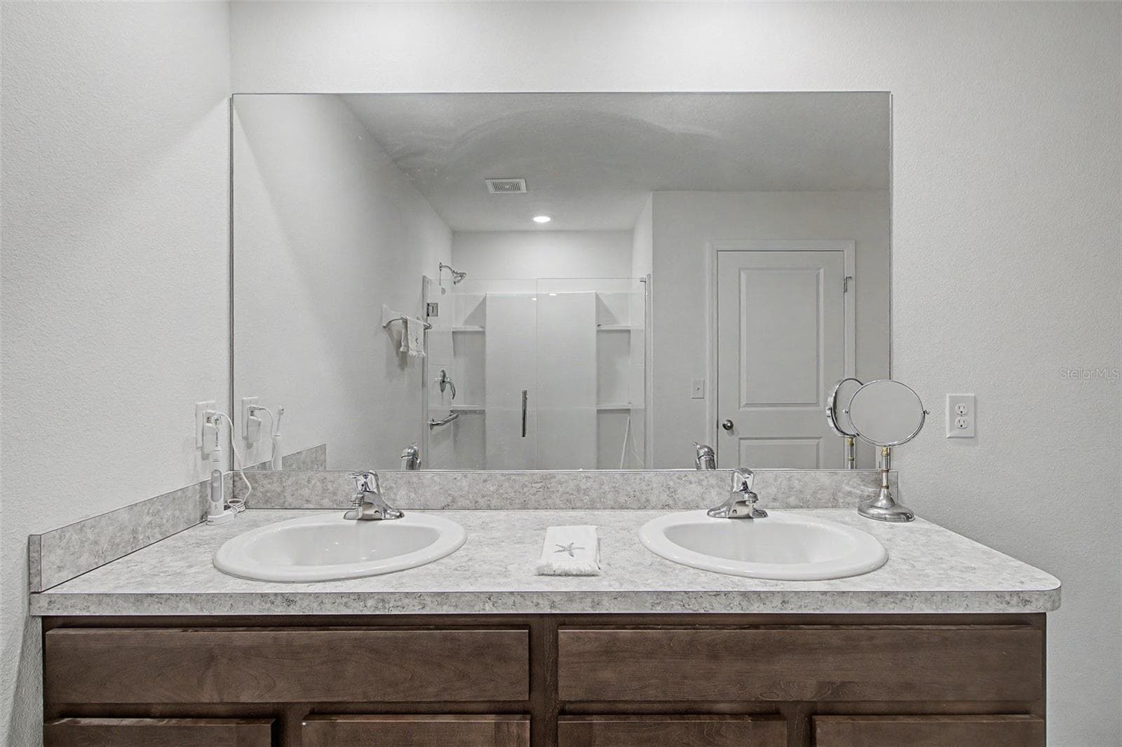 PRIMARY ENSUITE - 25199 NW 8TH RD, NEWBERRY