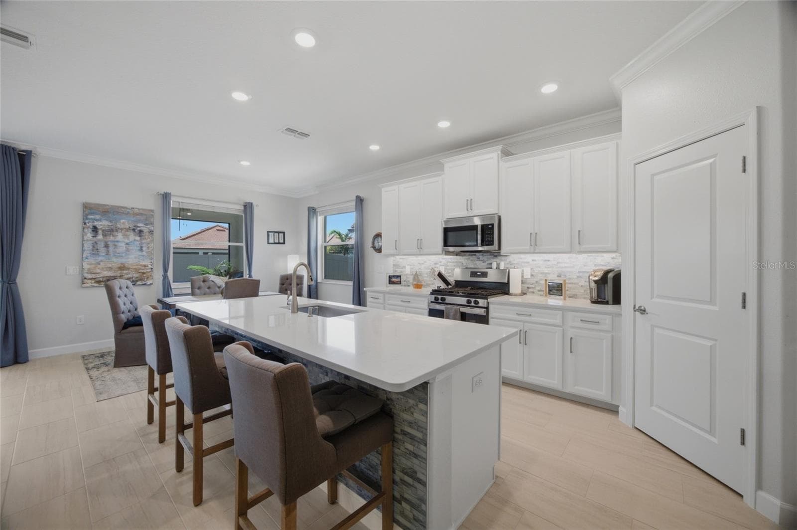 Single Family Residence at 17218 STAR BANKS ST, WIMAUMA, photo 9 of 56