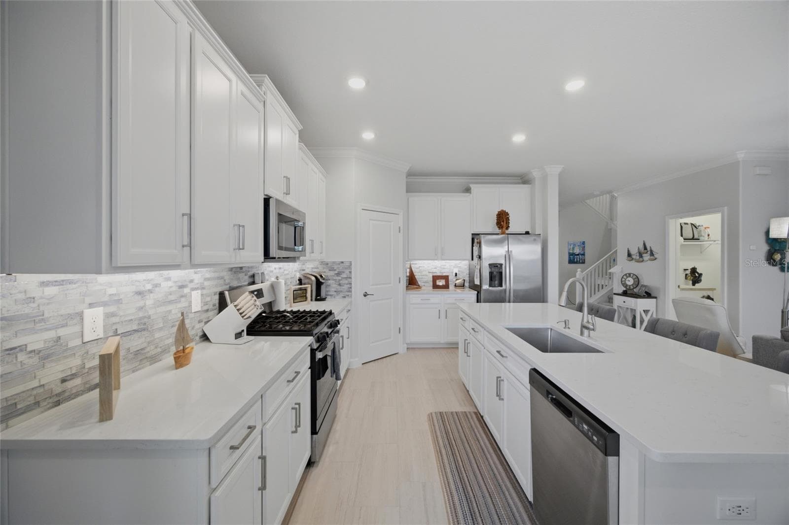 Single Family Residence at 17218 STAR BANKS ST, WIMAUMA, photo 12 of 56