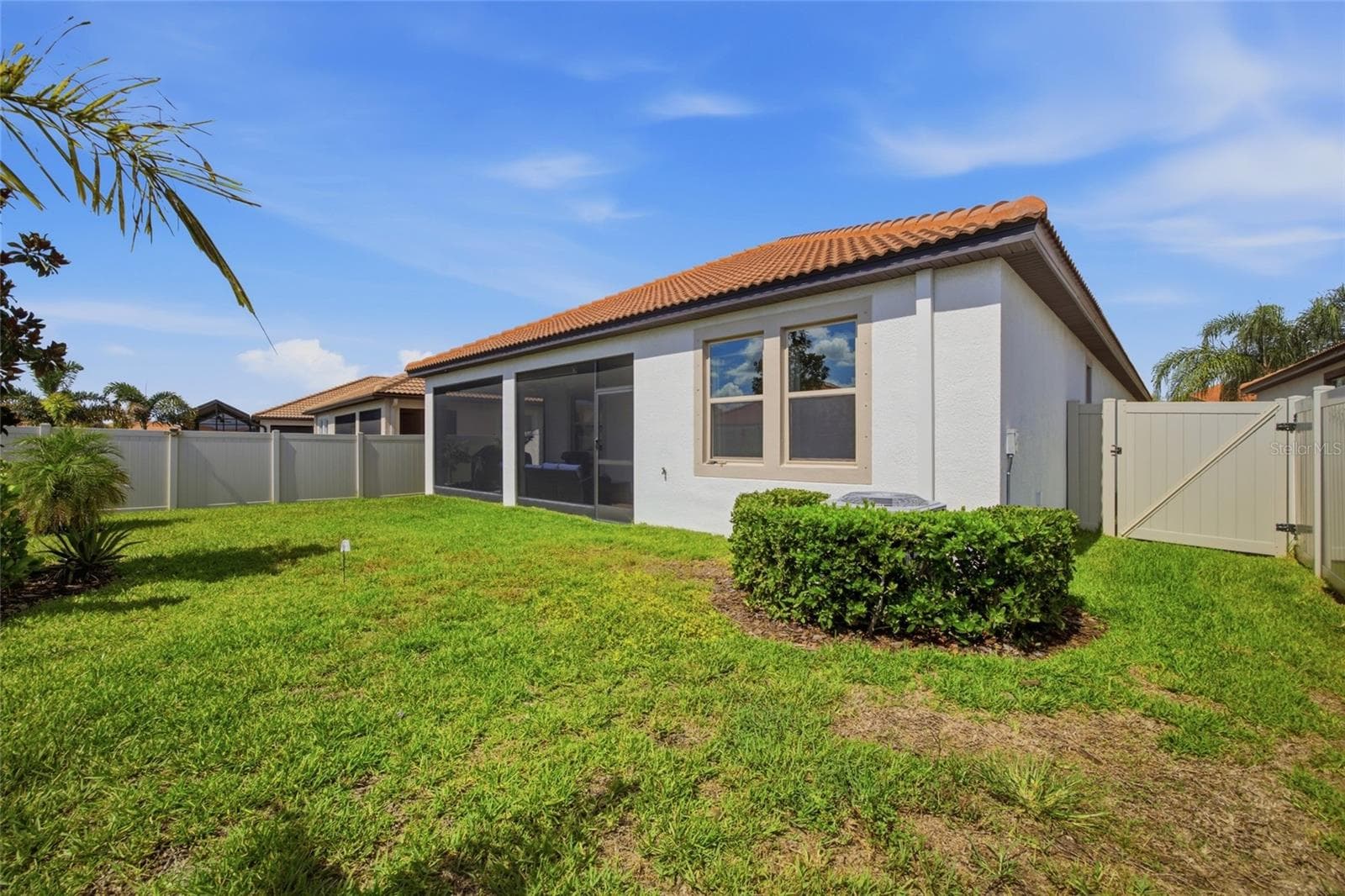 Single Family Residence at 17218 STAR BANKS ST, WIMAUMA, photo 38 of 56