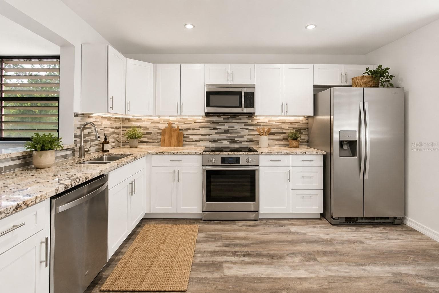 Kitchen Virtually Staged - 150 PINEHURST DR #150, BRADENTON