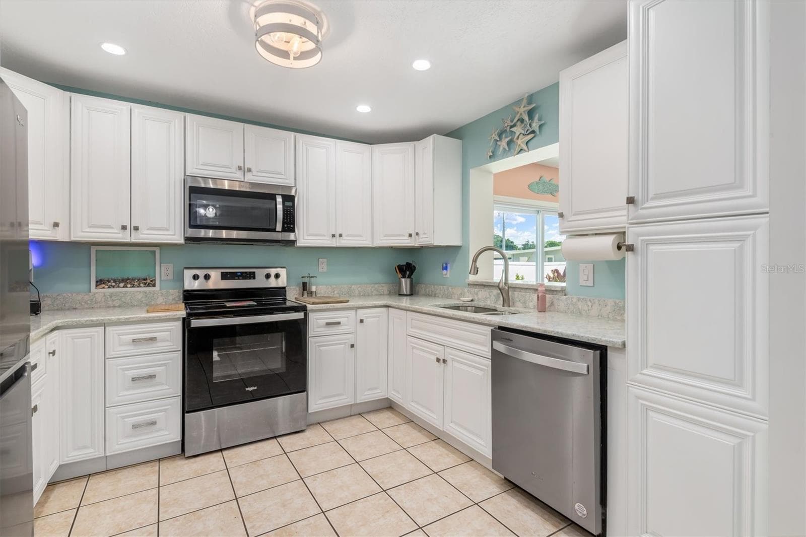 Single Family Residence at 381 CAPATOLA ST, PORT CHARLOTTE, photo 11 of 28