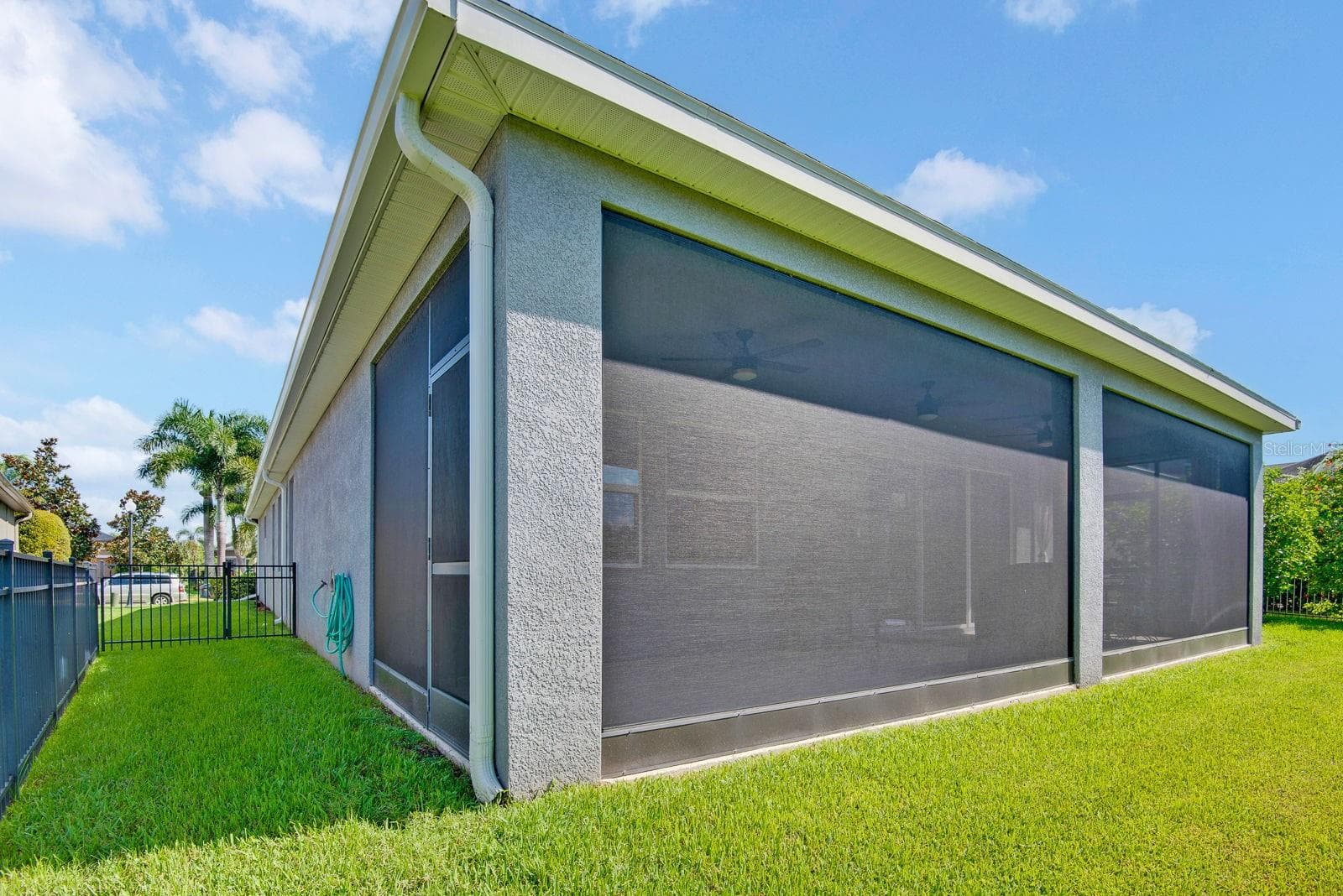 Screened Lanai - with Fenced in Yard - 792 ROSEMARY CIR, BRADENTON