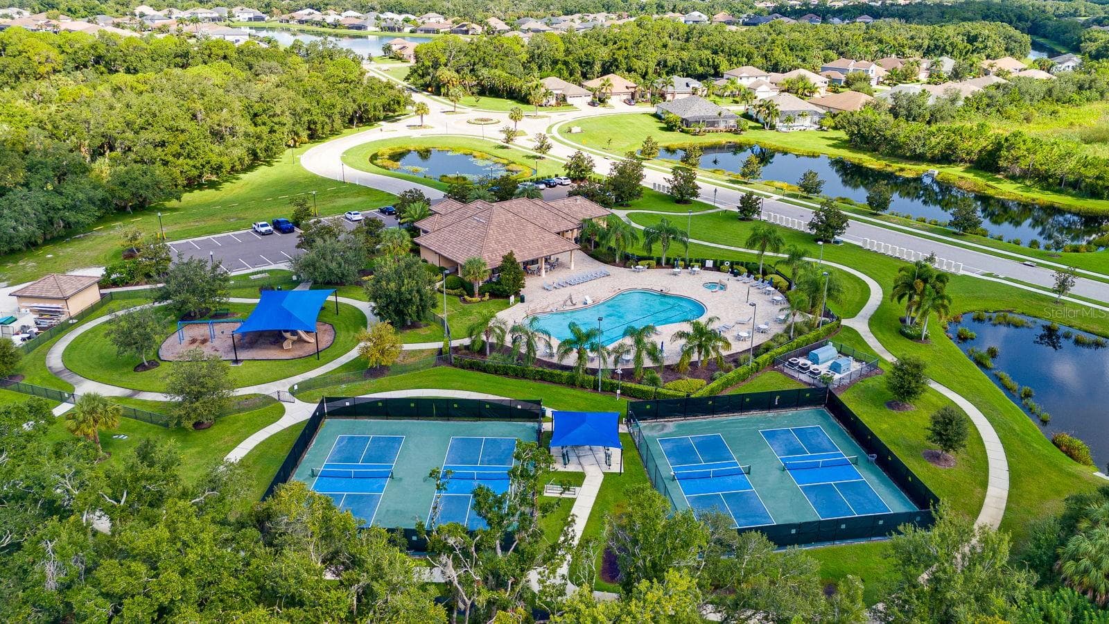 Mulberry Ave Amenity Center - Around the corner from the Property - 792 ROSEMARY CIR, BRADENTON