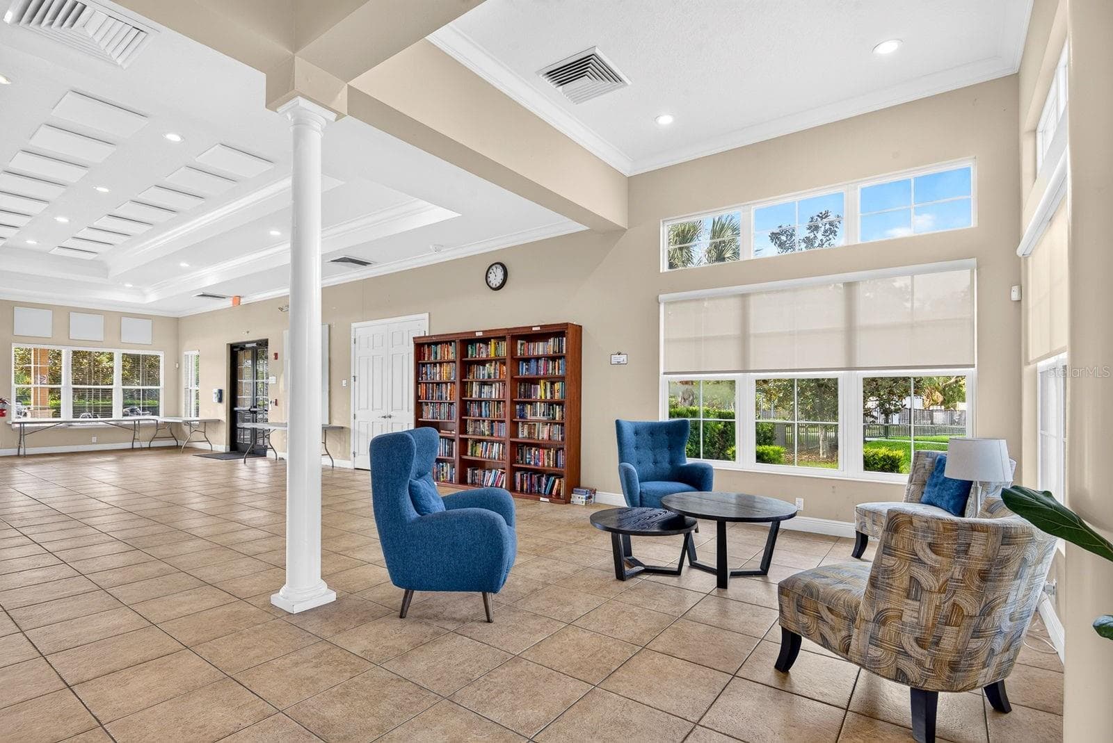 Mulberry Ave Amenity Center - Library - Sitting Area - 792 ROSEMARY CIR, BRADENTON