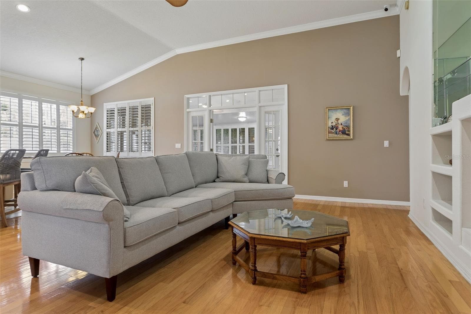 Single Family Residence at 9703 HIDDEN COVE CT, TAMPA, photo 12 of 45